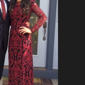 Super flattering black and red dress